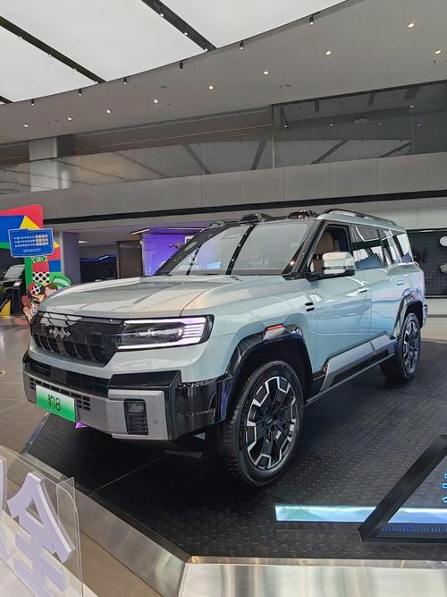 深圳338比亚迪方程豹硬派越野的爆款，英菲尼迪35周年与你共成长